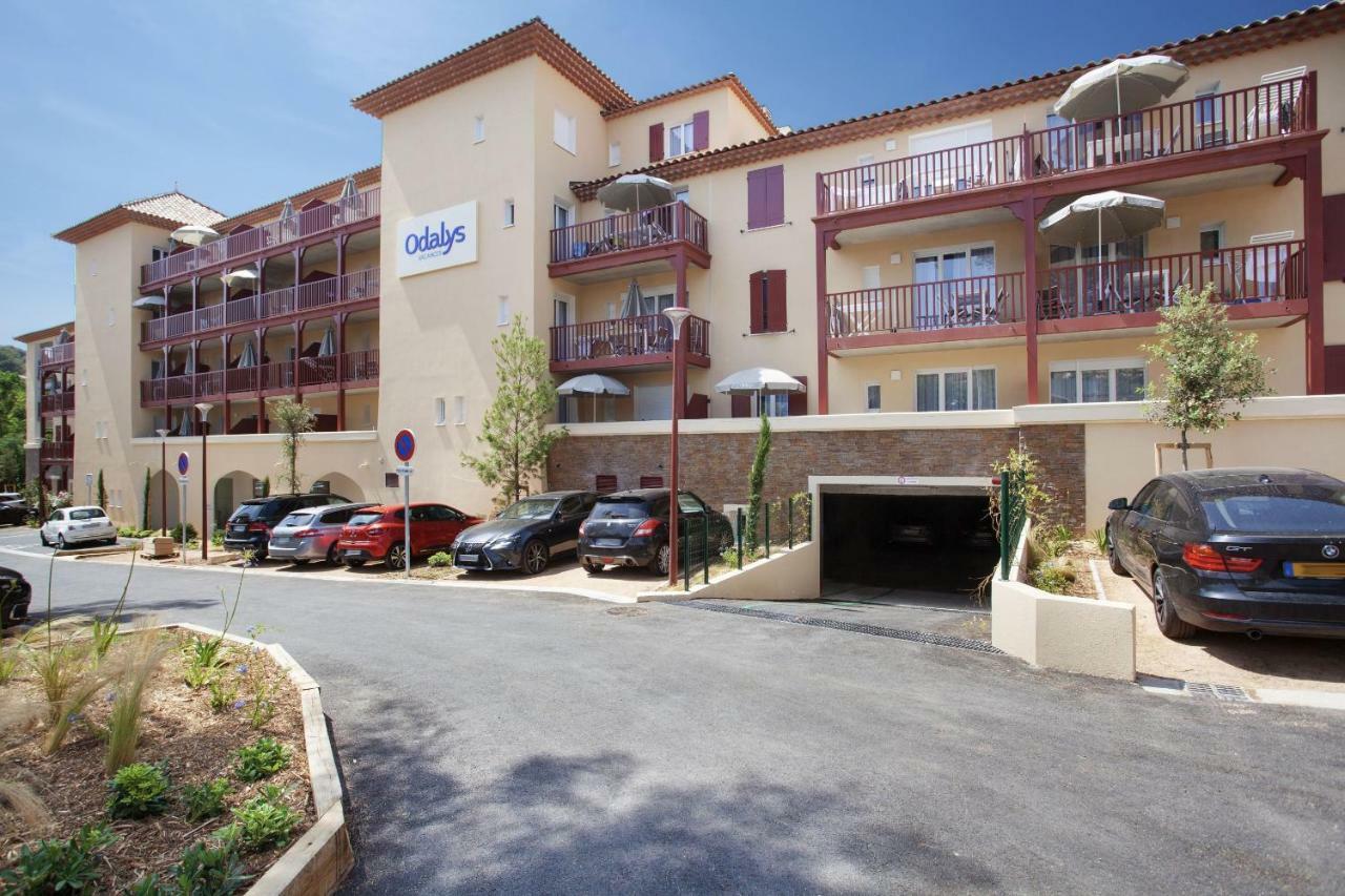 קבלייר-סור-מר Residence Prestige Odalys Les Canissons מראה חיצוני תמונה